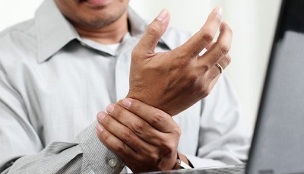 difference in symptoms of arthritis and osteoarthritis