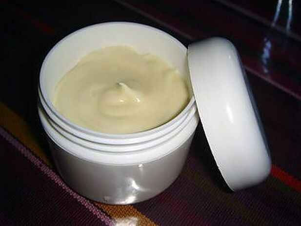 Domestic ointment for osteochondosis
