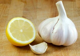 Infusion of lemon and garlic